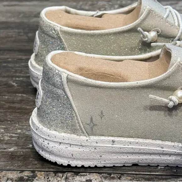 Hey Dude Loafers Shoes Womens Size 6 Ivory Wendy Celestial Shine Beach Comfy NEW - Picture 10 of 11